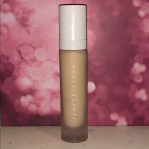 Fenty Beauty Pro Filt’r Soft Matte Foundation